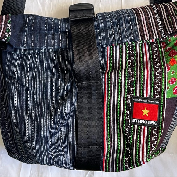 Womens Ethnotek Bag with Adjustable Shoulder/Waist Strap